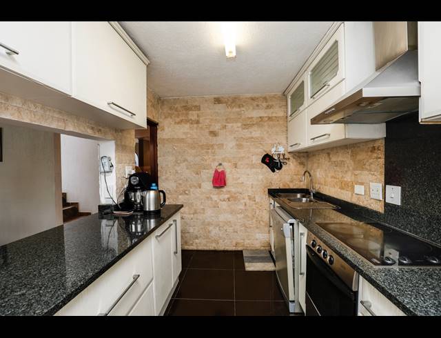 3 BEDROOM APARTMENT FOR SALE IN MUSGRAVE